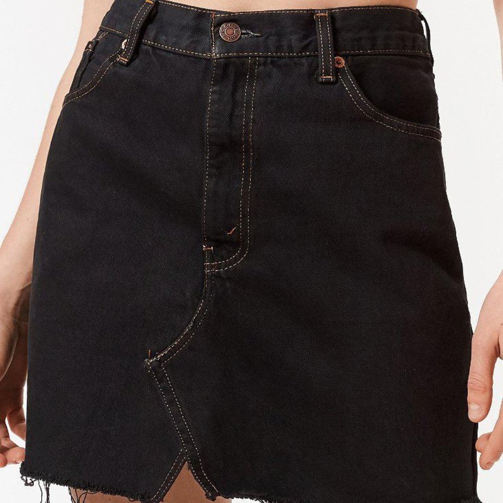 URBAN OUTFITTERS Remade Levi’s Notched Denim Mini